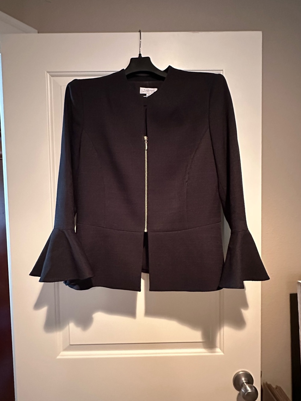 Women's Tahari Suit Set - Black Zip-Front Peplum Jacket and Skirt - Picture 3 of 8